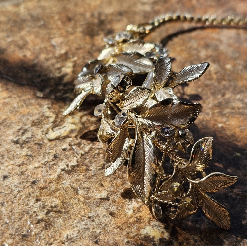 Gold & Rhinestone Floral Hair Accessory - Picture 3 of 3